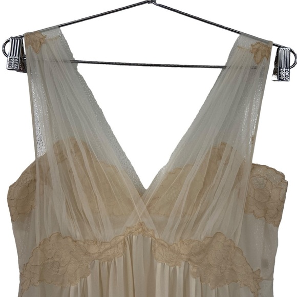 Vintage Vanity Fair Tricot Nylon Lace Nightgown Ivory Women's Size 34 - Picture 3 of 14
